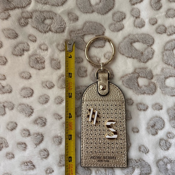 Henri Bendel Luggage Tag Charm - Picture 5 of 6